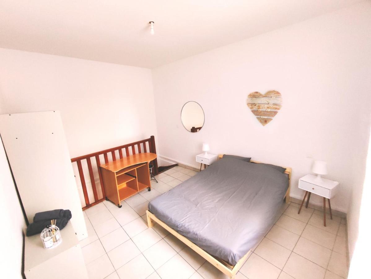 Appartement Cosy En Centre Centre-Ville . . . Nimes Bagian luar foto