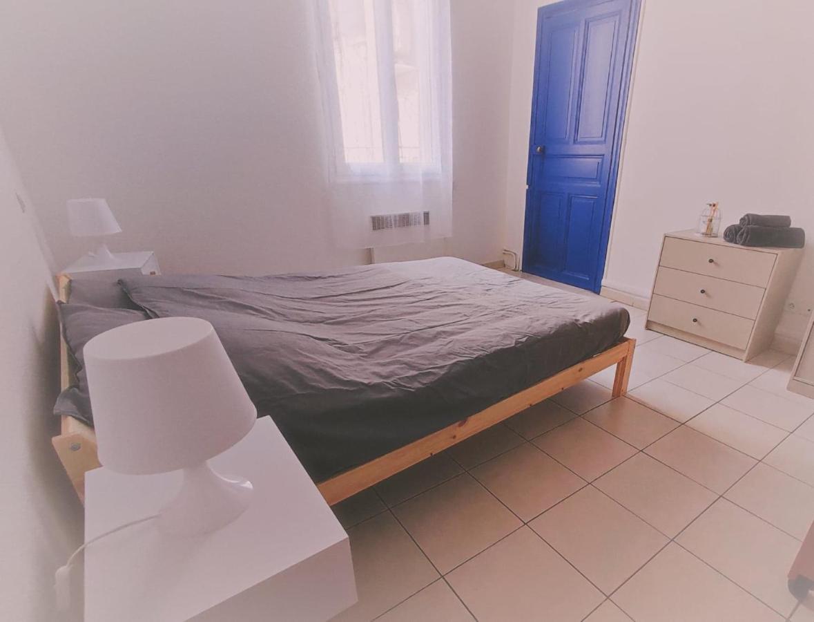 Appartement Cosy En Centre Centre-Ville . . . Nimes Bagian luar foto