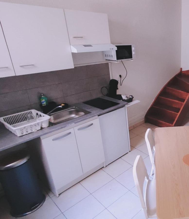 Appartement Cosy En Centre Centre-Ville . . . Nimes Bagian luar foto