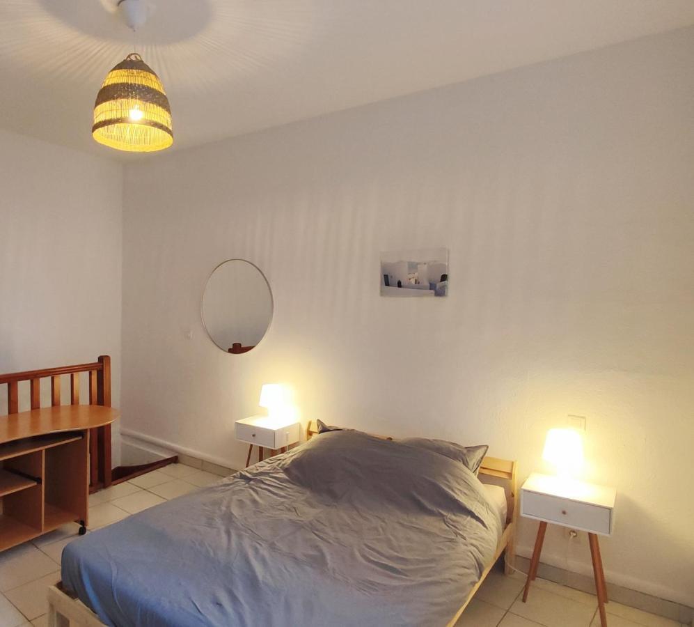 Appartement Cosy En Centre Centre-Ville . . . Nimes Bagian luar foto