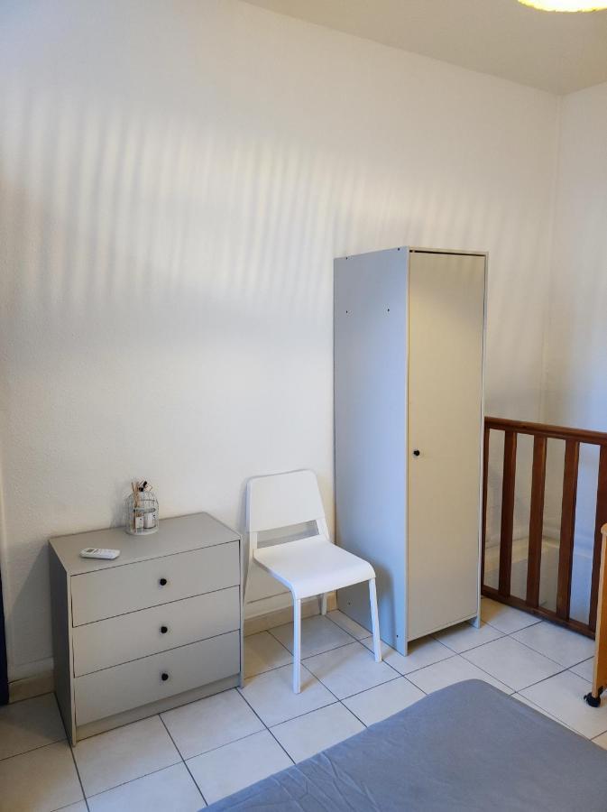 Appartement Cosy En Centre Centre-Ville . . . Nimes Bagian luar foto