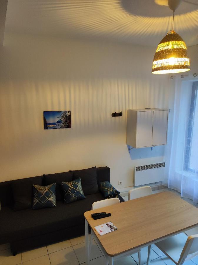 Appartement Cosy En Centre Centre-Ville . . . Nimes Bagian luar foto